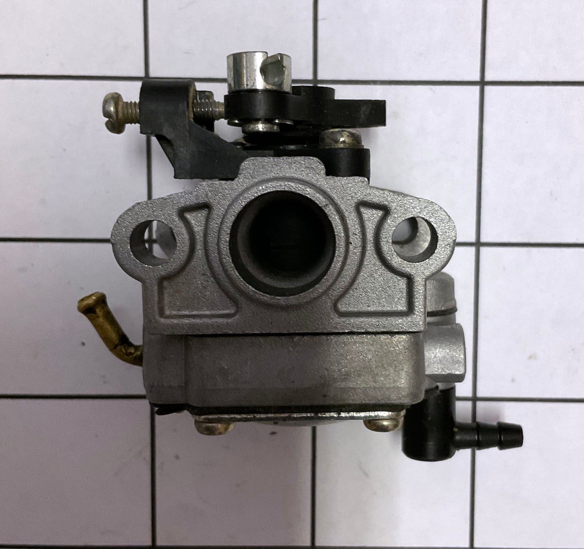 102010045U Carburetor John Deere BH25 Blower JDPA01595 *Used